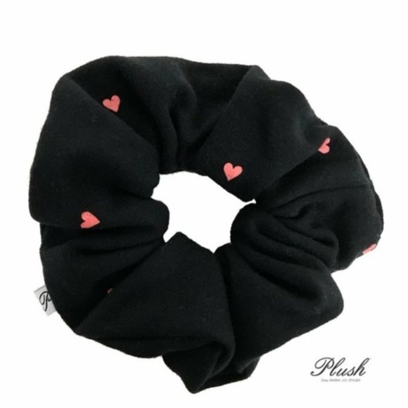 NWT Plush Heart Robe and Scrunchie Set S - Picture 4 of 6